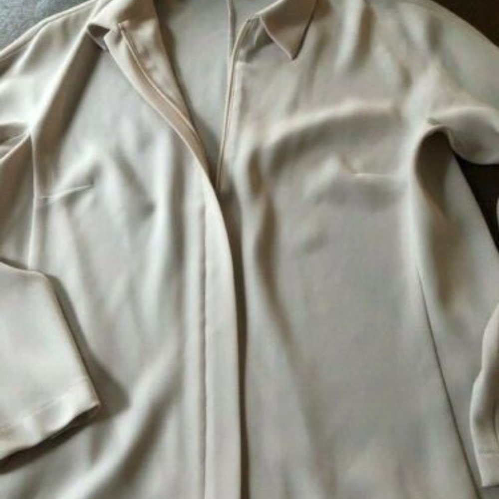 MaxMara Shirt Blouse Made In Italy Size US 12 - Picture 8 of 8